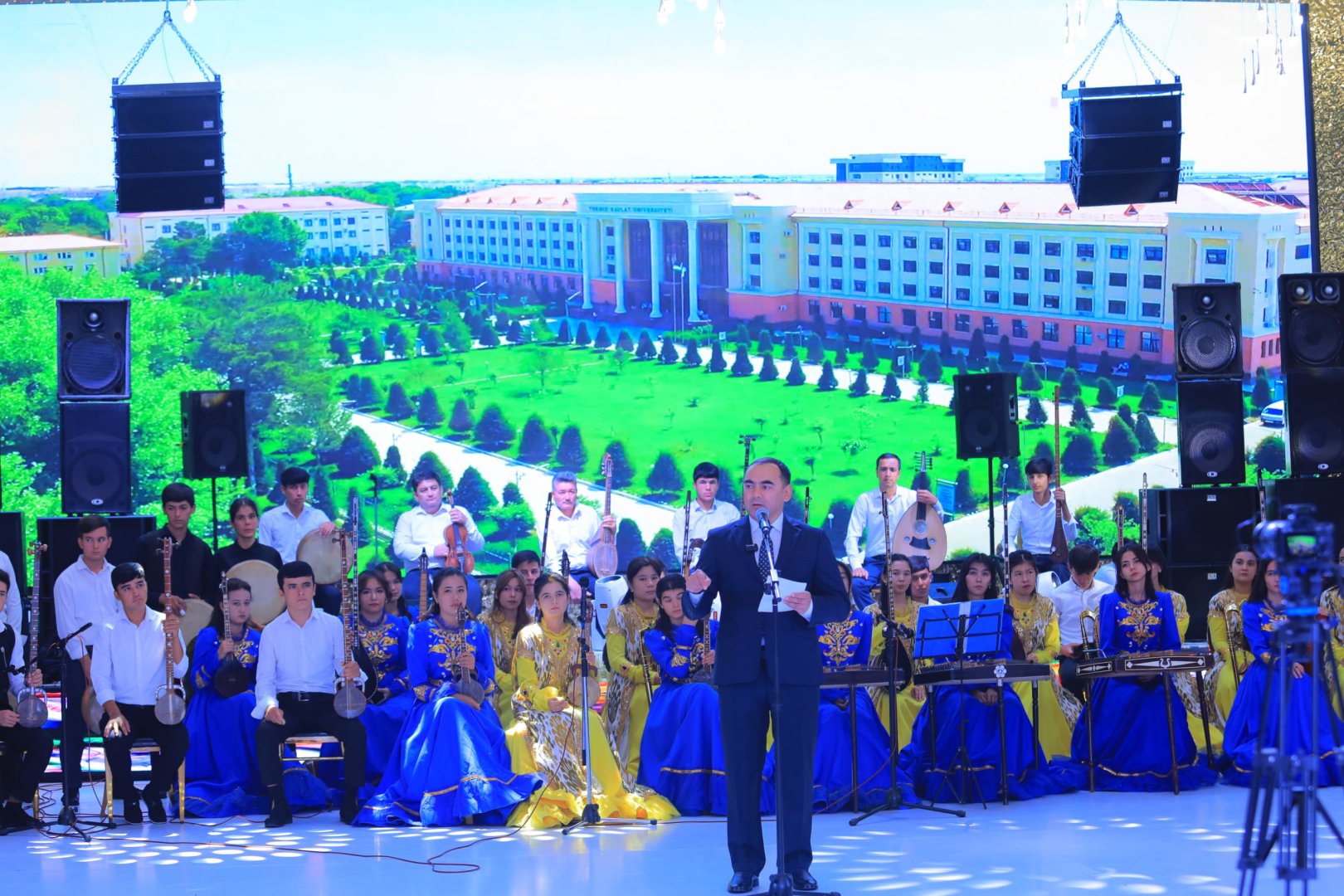 TerDU jamoasining bayram tadbiri  viloyatimiz markazidagi "Serenada" tantanalar saroyida boʼlib oʼtdi