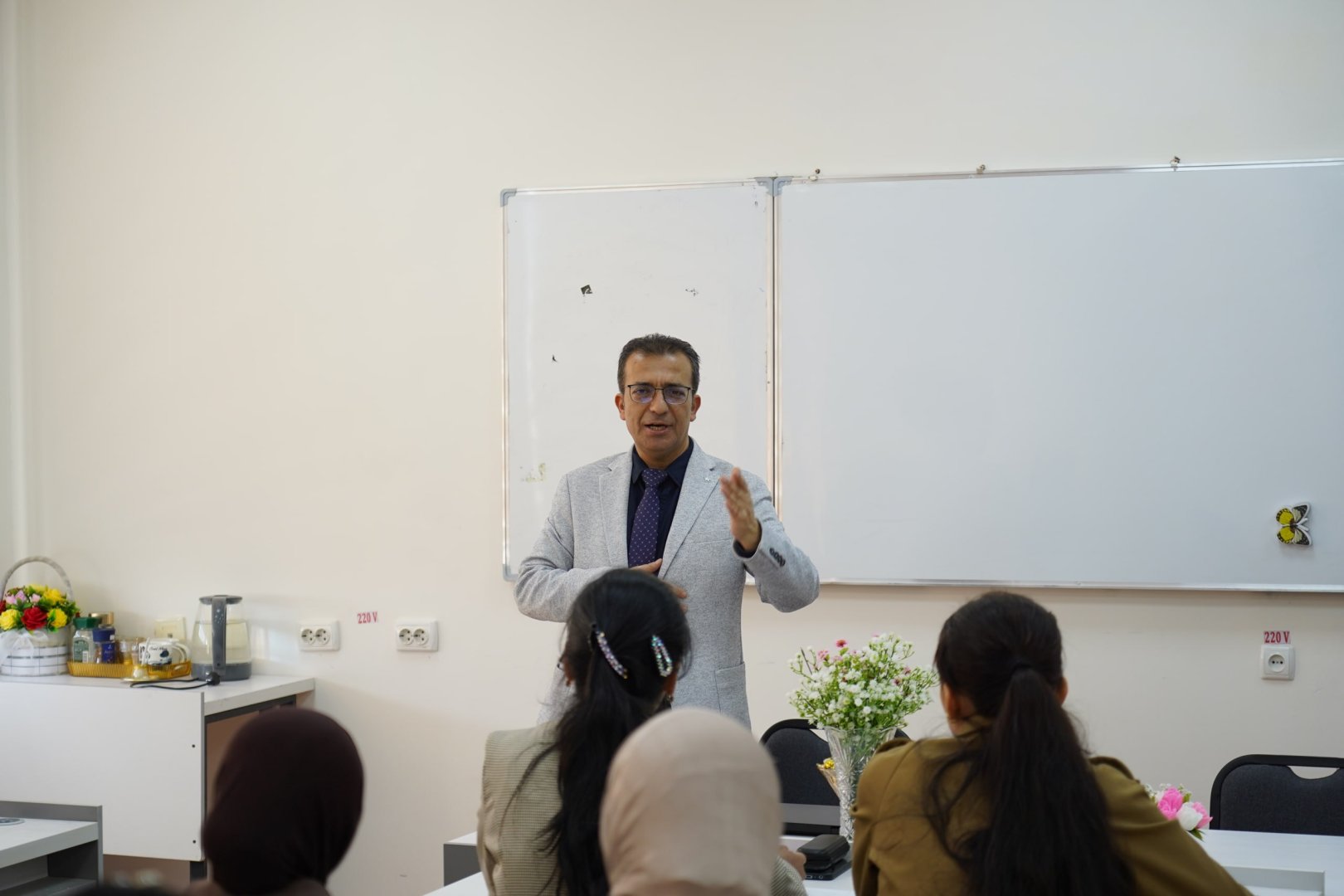 Turkiya Respublikasi Hoji Bayram Vali universiteti professorlari TerDUda ma’ruza darslarini olib bormoqda