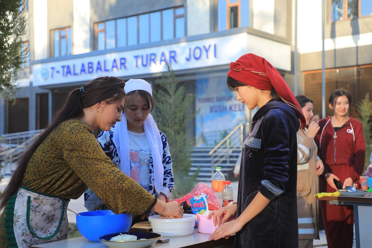 TerDUda “Milliy qadriyatlar — millat iftixori” mavzusida keng qamrovli tadbir tashkil etildi