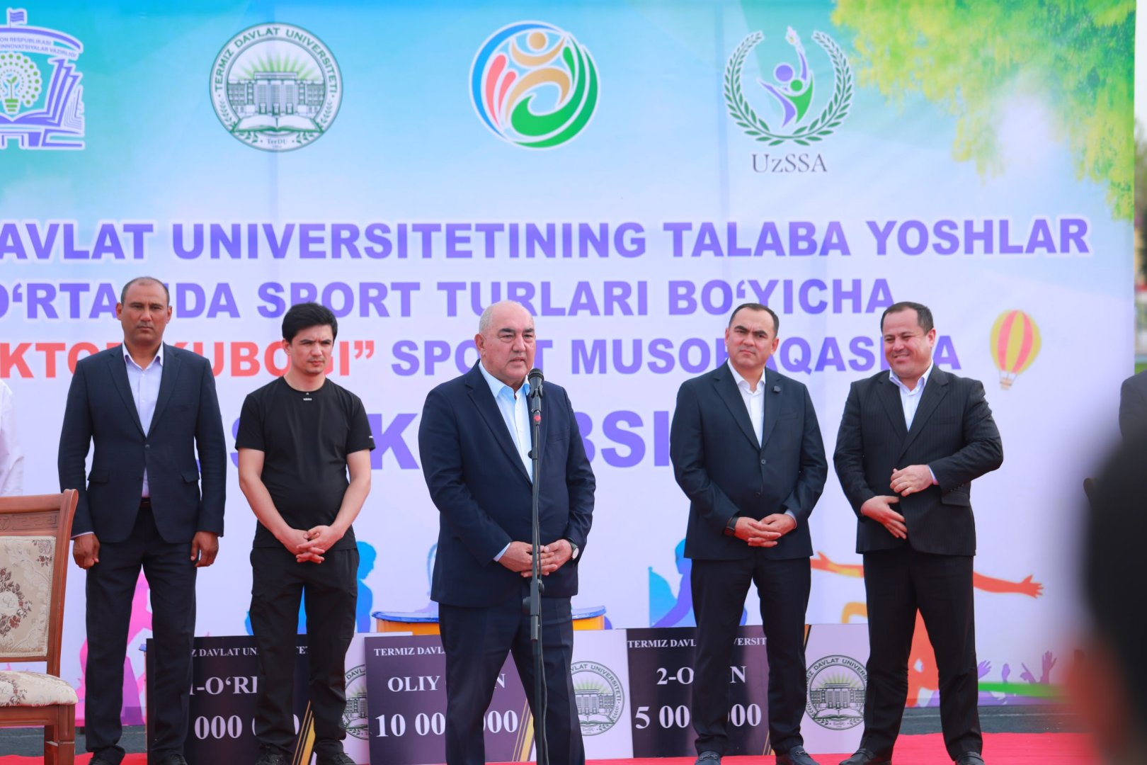 Respublika komissiyasi ishchi guruhi Surxondaryoga tashrifining ilk kunida Termiz davlat universitetida bo‘ldi