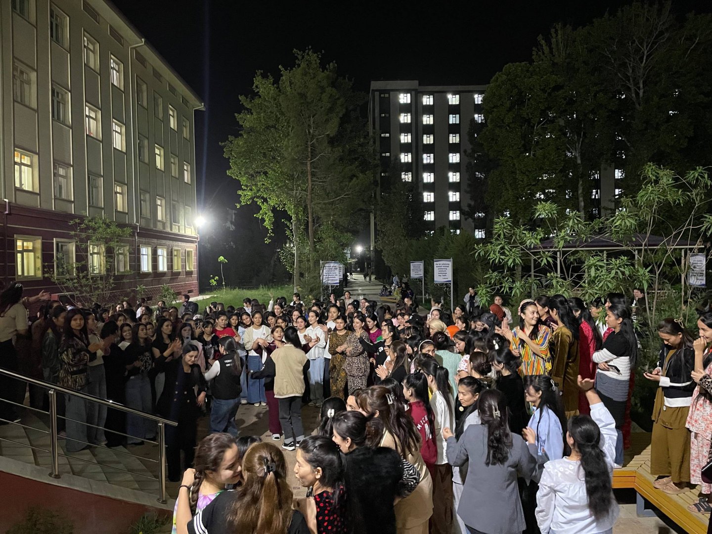 Bugun 6-talabalar turar joyida unutilmas ‘’STUDENT PARTY’’bo‘lib o‘tdi!