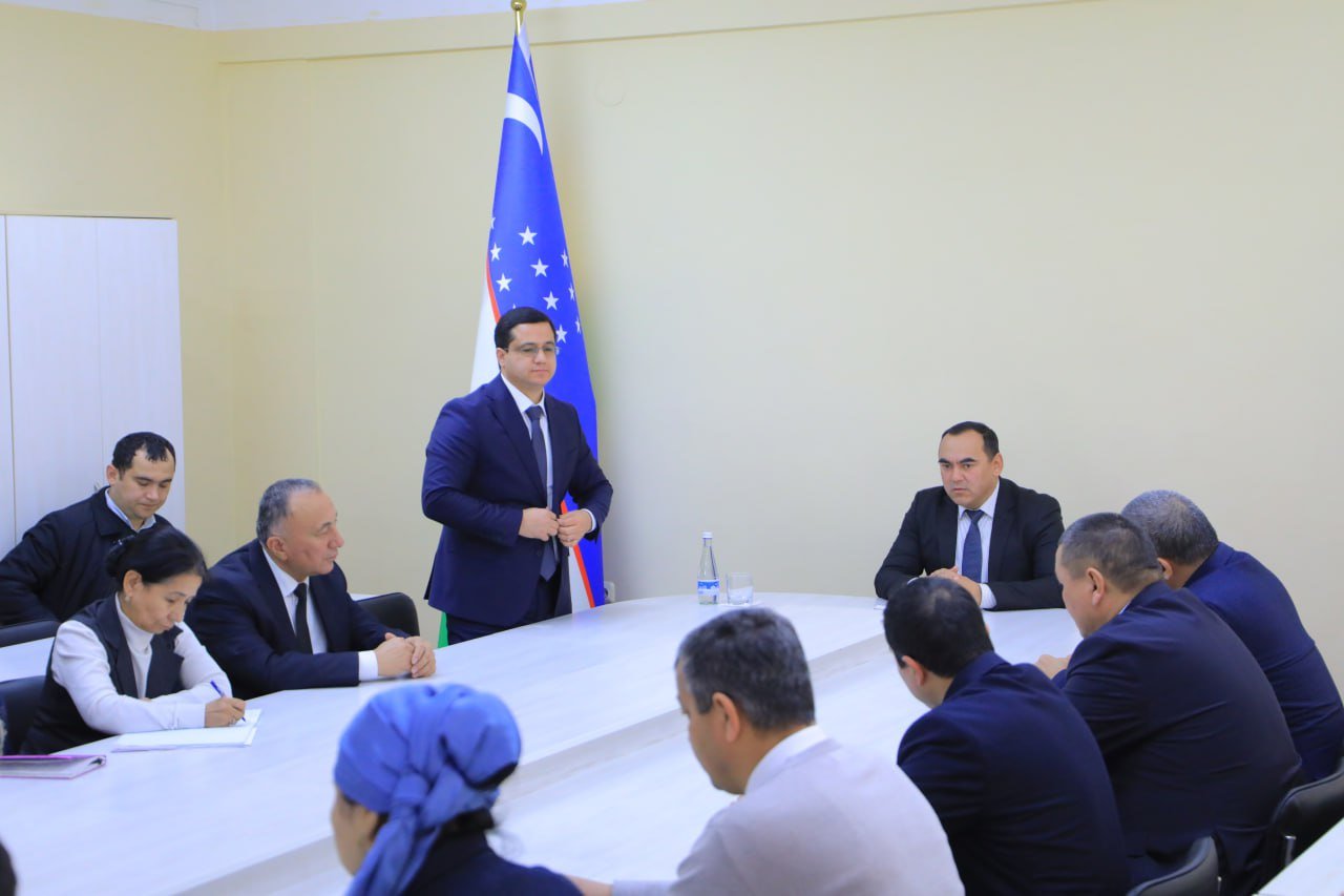 TerDU rektori kimyo fakultetida ham bo‘lib, mas’ullar va professor-o‘qituvchilar bilan uchrashuv o‘tkazdi