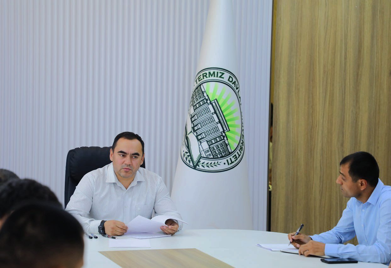 TerDU rektori huzurida navbatdagi apparat yig‘ilishi bo‘lib o‘tdi.