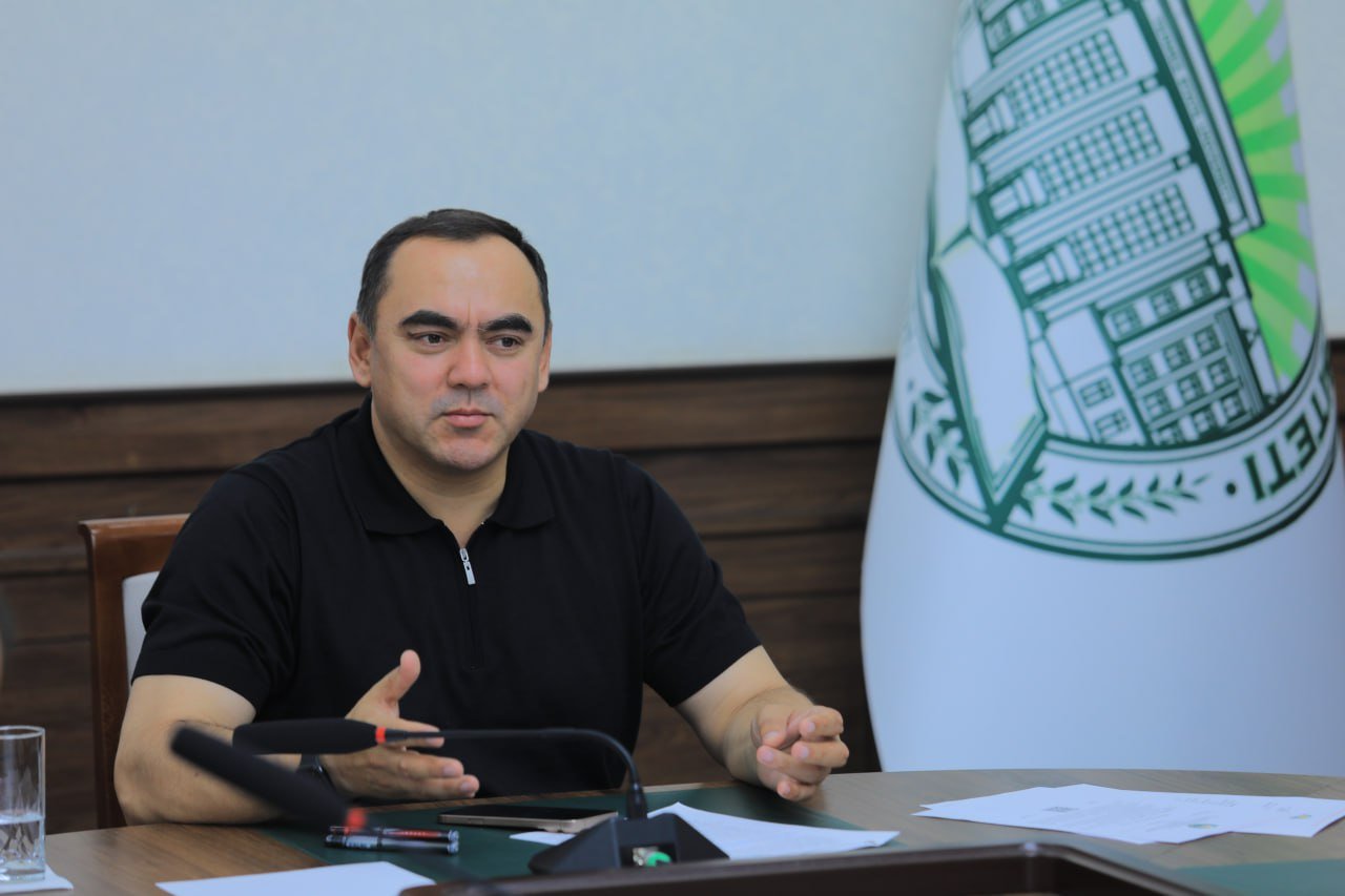 TerDU rektor huzurida moliya-iqtisod ishlari bo‘yicha prorektor tarkibiga kiruvchi bo‘lim va tuzilmalar mas’ullari ishtirokida  yig‘ilish bo‘lib o‘tdi